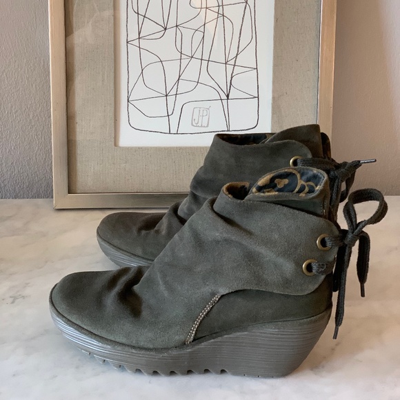 Fly London Yama Suede Ankle Boots Size 9 - Picture 1 of 3